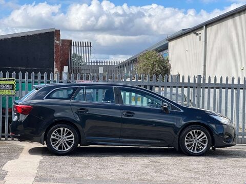 Toyota Avensis 2.0 Avensis Business Edition D-4D 5dr 15