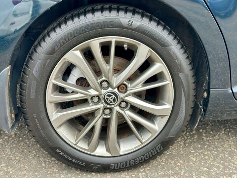 Toyota Avensis 2.0 Avensis Business Edition D-4D 5dr 35
