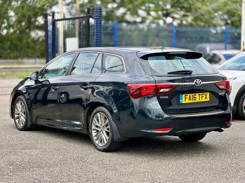 Toyota Avensis 2.0 Avensis Business Edition D-4D 5dr 11