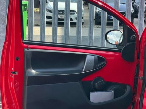 Peugeot 107 1.0 107 Active 3dr 30