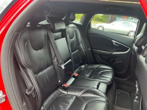 Volvo V40 2.0 V40 R-Design Nav+ D2 5dr 16