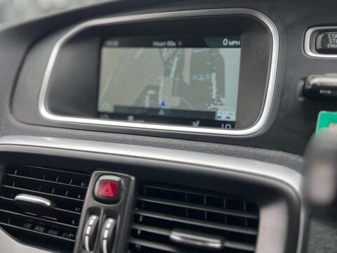 Volvo V40 2.0 V40 R-Design Nav+ D2 5dr 25