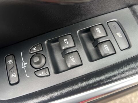 Volvo V40 2.0 V40 R-Design Nav+ D2 5dr 32