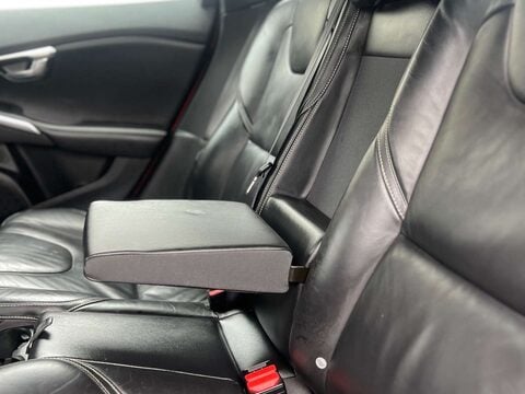 Volvo V40 2.0 V40 R-Design Nav+ D2 5dr 18
