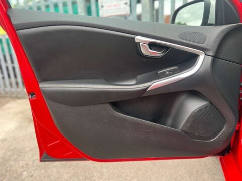 Volvo V40 2.0 V40 R-Design Nav+ D2 5dr 45