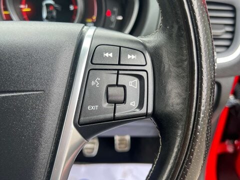 Volvo V40 2.0 V40 R-Design Nav+ D2 5dr 30