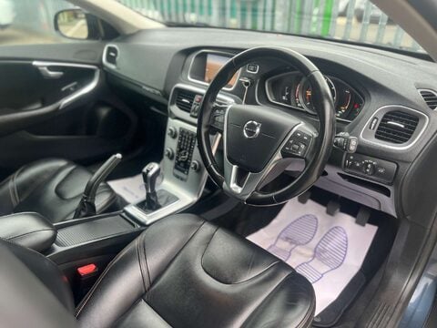 Volvo V40 2.0 V40 Cross Country Professional D3 5dr 2