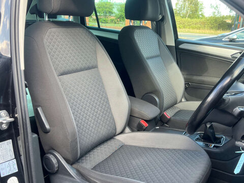 Volkswagen Tiguan 2.0 Tiguan SE TDI BlueMotion Technology 5dr 12