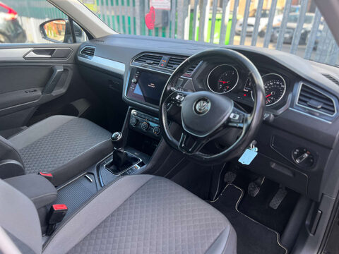 Volkswagen Tiguan 2.0 Tiguan SE TDI BlueMotion Technology 5dr 2