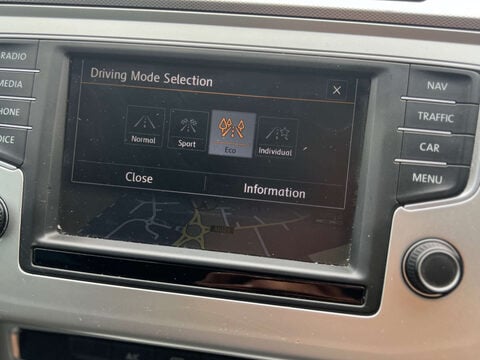 Volkswagen Passat 2.0 Passat SE Business TDI BlueMotion Technology 4dr 13
