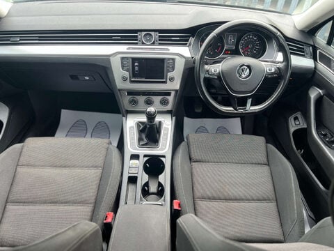Volkswagen Passat 2.0 Passat SE Business TDI BlueMotion Technology 4dr 9