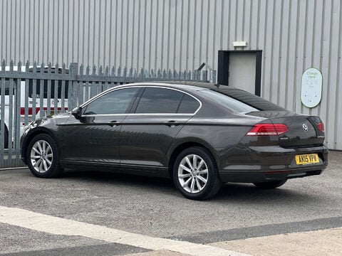 Volkswagen Passat 2.0 Passat SE Business TDI BlueMotion Technology 4dr 30