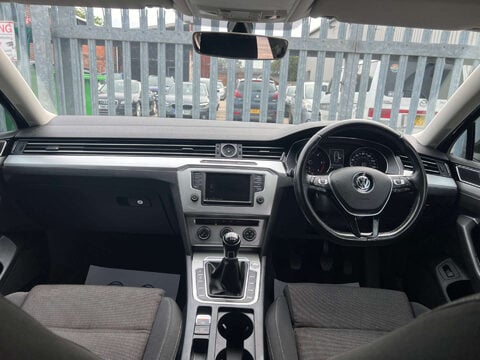 Volkswagen Passat 2.0 Passat SE Business TDI BlueMotion Technology 4dr 35