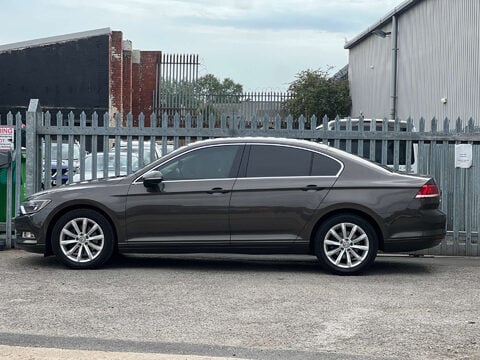 Volkswagen Passat 2.0 Passat SE Business TDI BlueMotion Technology 4dr 32