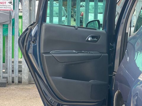 Peugeot 3008 1.6 3008 Allure Blue HDi S/S Auto 5dr 50