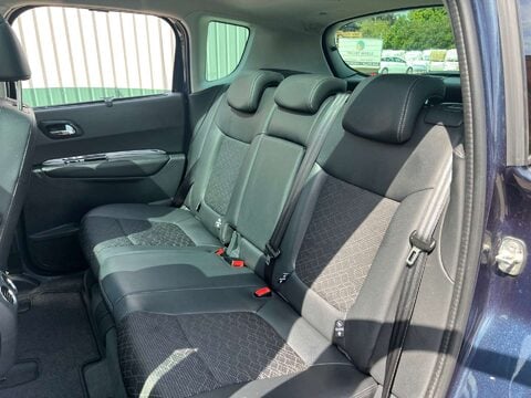 Peugeot 3008 1.6 3008 Allure Blue HDi S/S Auto 5dr 47