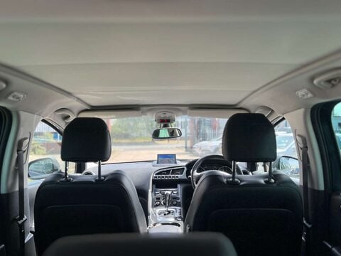 Peugeot 3008 1.6 3008 Allure Blue HDi S/S Auto 5dr 29