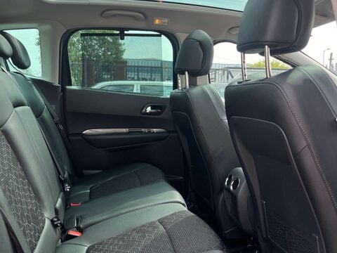 Peugeot 3008 1.6 3008 Allure Blue HDi S/S Auto 5dr 22