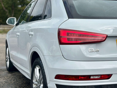 Audi Q3 2.0 Q3 S Line TDI 5dr 36