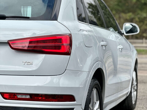 Audi Q3 2.0 Q3 S Line TDI 5dr 39
