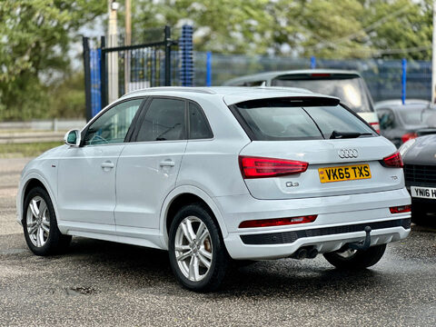Audi Q3 2.0 Q3 S Line TDI 5dr 3