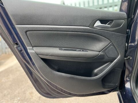 Peugeot 308 1.6 308 Active SW Blue HDi S/S 5dr 41