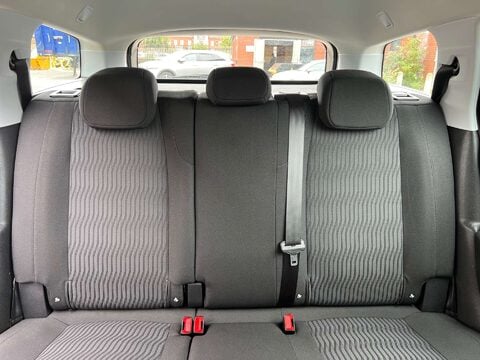 Peugeot 308 1.6 308 Active SW Blue HDi S/S 5dr 27