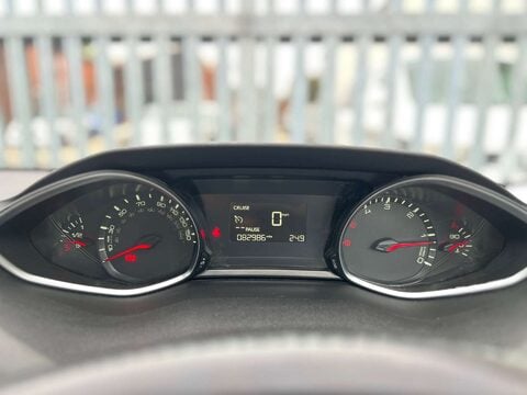 Peugeot 308 1.6 308 Active SW Blue HDi S/S 5dr 29