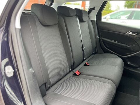 Peugeot 308 1.6 308 Active SW Blue HDi S/S 5dr 19