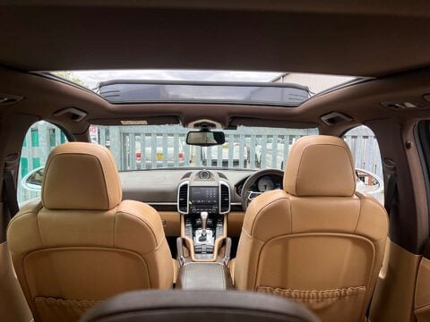 Porsche Cayenne 3.0 V6 E-Hybrid S Platinum Edition SUV 5dr Petrol Plug-in Hybrid TiptronicS 66