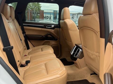 Porsche Cayenne 3.0 V6 E-Hybrid S Platinum Edition SUV 5dr Petrol Plug-in Hybrid TiptronicS 36