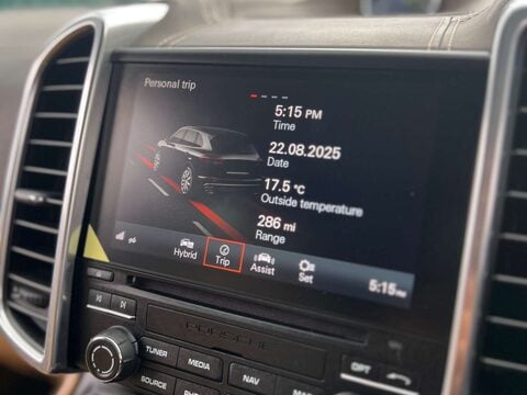 Porsche Cayenne 3.0 V6 E-Hybrid S Platinum Edition SUV 5dr Petrol Plug-in Hybrid TiptronicS 83