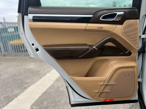 Porsche Cayenne 3.0 V6 E-Hybrid S Platinum Edition SUV 5dr Petrol Plug-in Hybrid TiptronicS 88