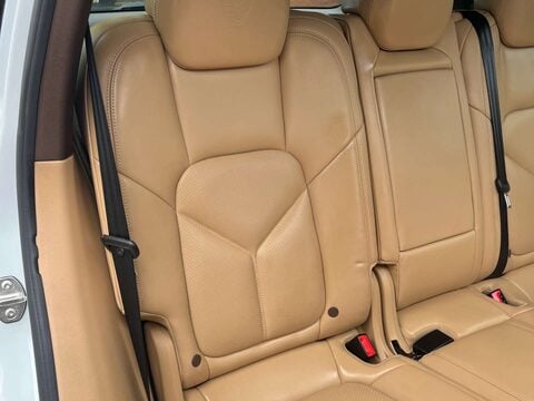 Porsche Cayenne 3.0 V6 E-Hybrid S Platinum Edition SUV 5dr Petrol Plug-in Hybrid TiptronicS 35