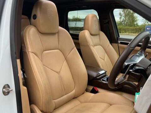 Porsche Cayenne 3.0 V6 E-Hybrid S Platinum Edition SUV 5dr Petrol Plug-in Hybrid TiptronicS 21
