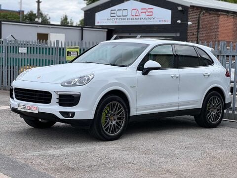 Porsche Cayenne 3.0 V6 E-Hybrid S Platinum Edition SUV 5dr Petrol Plug-in Hybrid TiptronicS 9