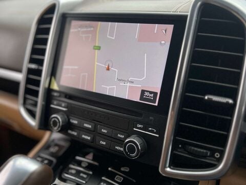 Porsche Cayenne 3.0 V6 E-Hybrid S Platinum Edition SUV 5dr Petrol Plug-in Hybrid TiptronicS 51