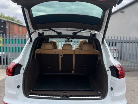 Porsche Cayenne 3.0 V6 E-Hybrid S Platinum Edition SUV 5dr Petrol Plug-in Hybrid TiptronicS 63