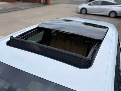 Porsche Cayenne 3.0 V6 E-Hybrid S Platinum Edition SUV 5dr Petrol Plug-in Hybrid TiptronicS 41