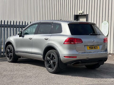 Volkswagen Touareg 3.0h TSI V6 Hybrid SUV 5dr Petrol Hybrid Tiptronic 4WD Euro 5 (s/s) (333 ps 10