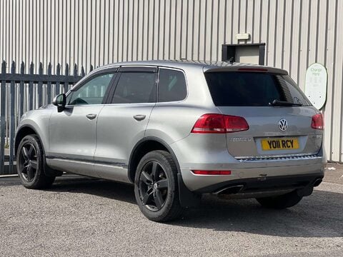 Volkswagen Touareg 3.0h TSI V6 Hybrid SUV 5dr Petrol Hybrid Tiptronic 4WD Euro 5 (s/s) (333 ps 10