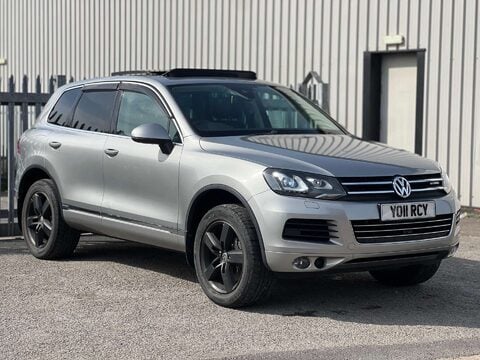 Volkswagen Touareg 3.0h TSI V6 Hybrid SUV 5dr Petrol Hybrid Tiptronic 4WD Euro 5 (s/s) (333 ps 1