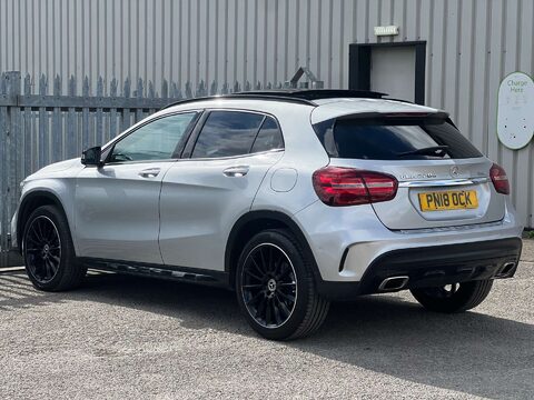 Mercedes-Benz GLA 2.1 GLA 220 AMG Line Premium+ D 4Matic Auto 4WD 5dr 19