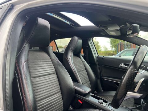 Mercedes-Benz GLA 2.1 GLA 220 AMG Line Premium+ D 4Matic Auto 4WD 5dr 2