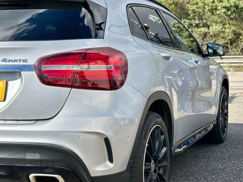 Mercedes-Benz GLA 2.1 GLA 220 AMG Line Premium+ D 4Matic Auto 4WD 5dr 38