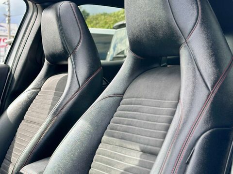 Mercedes-Benz GLA 2.1 GLA 220 AMG Line Premium+ D 4Matic Auto 4WD 5dr 8
