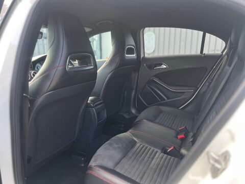 Mercedes-Benz A Class 2.1 A200 AMG Night Edition CDi Auto 5dr 32