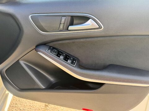 Mercedes-Benz A Class 2.1 A200 AMG Night Edition CDi Auto 5dr 41