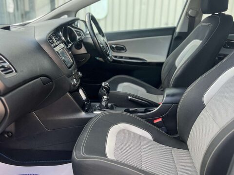 Kia Ceed 1.6 Ceed 3 ISG CRDi 5dr 24