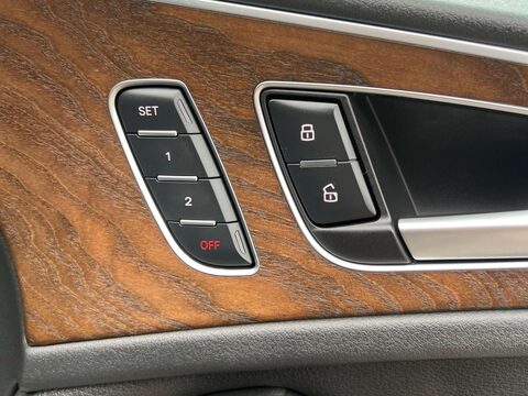 Audi A6 Allroad 3.0 TFSI V6 Estate 5dr Petrol S Tronic quattro Euro 5 (s/s) (310 ps) 47